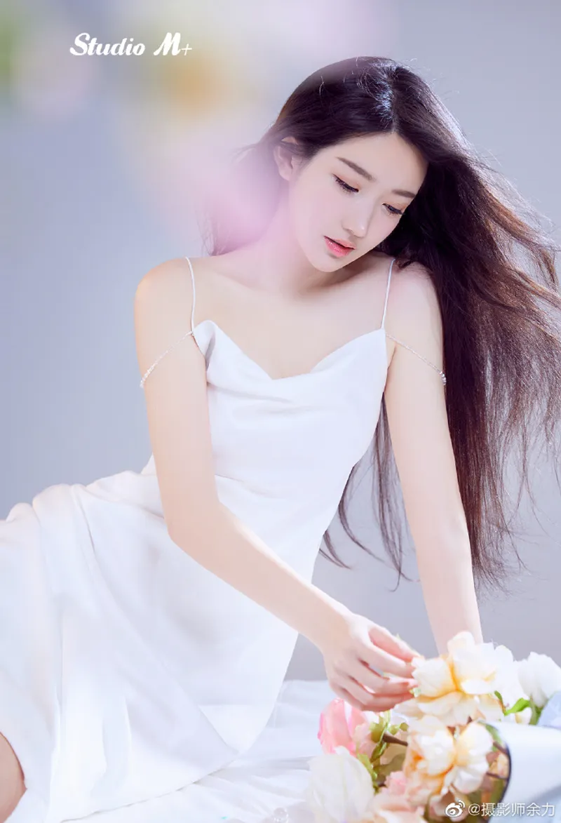 张柏芝吃鸡是什么意思？同名游戏下载最新版本介绍 截图2