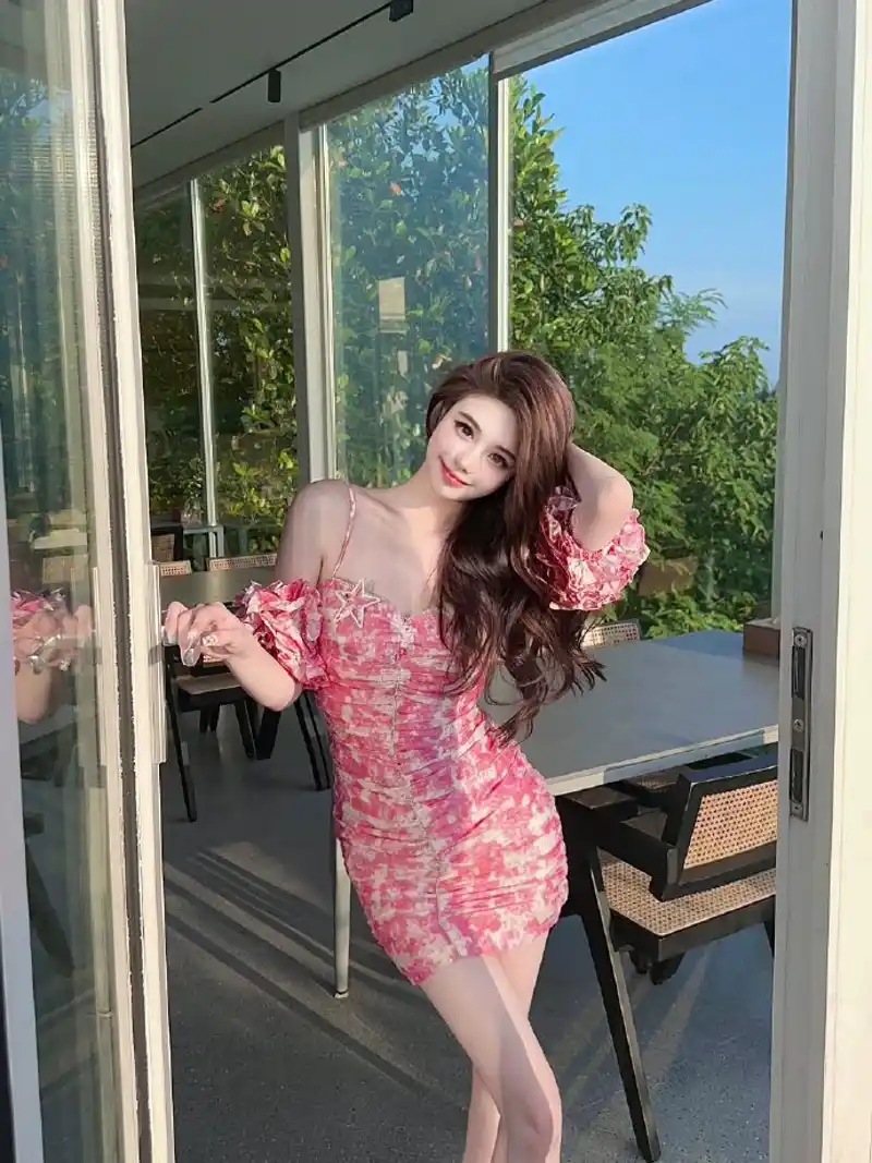 新游满天星未删减版剧情人物与观感看点下载 截图2