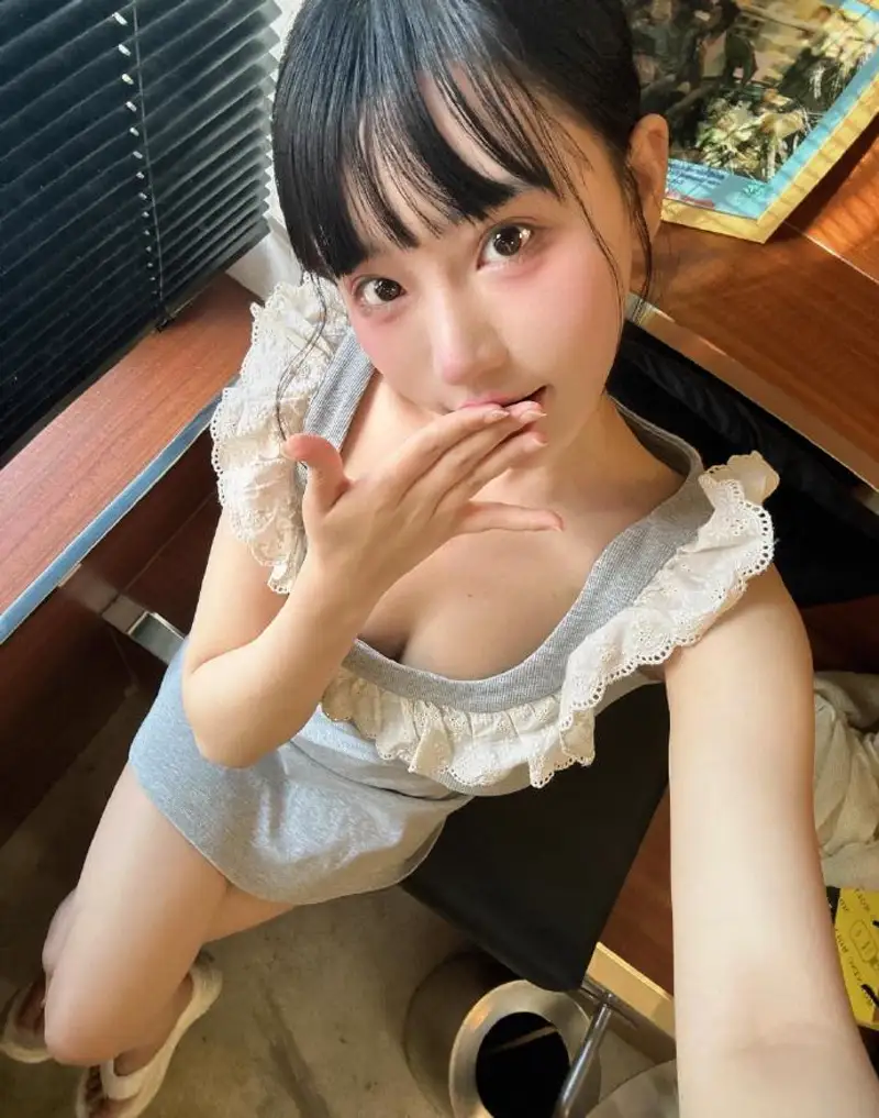 张柏芝吃鸡是什么意思？同名游戏下载最新版本介绍