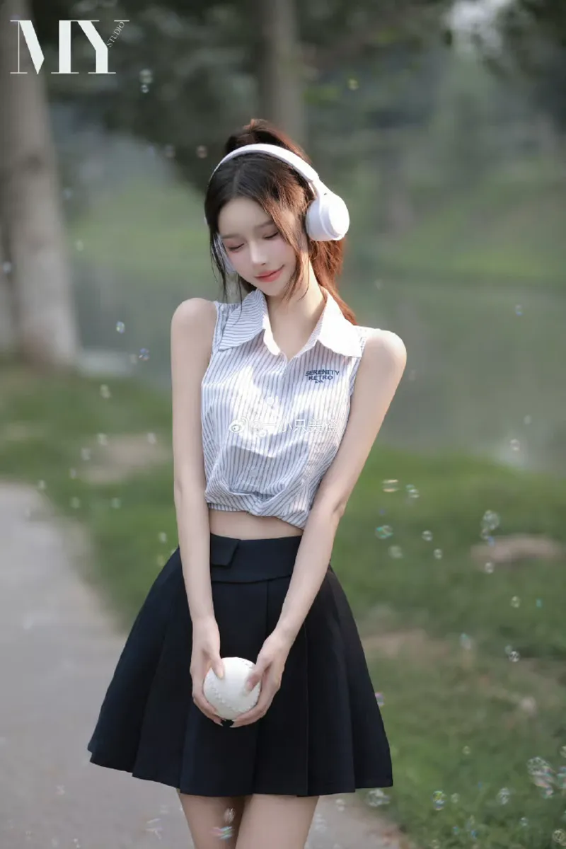 小黄花必看开车软件v8.26.81下载怎么玩？试玩评测教程 截图1