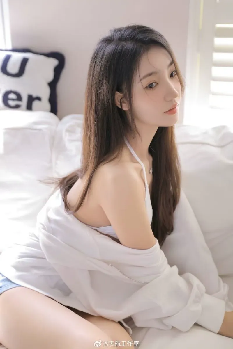 免费无需注册PS素材图集：PSD背景与笔刷无敌版