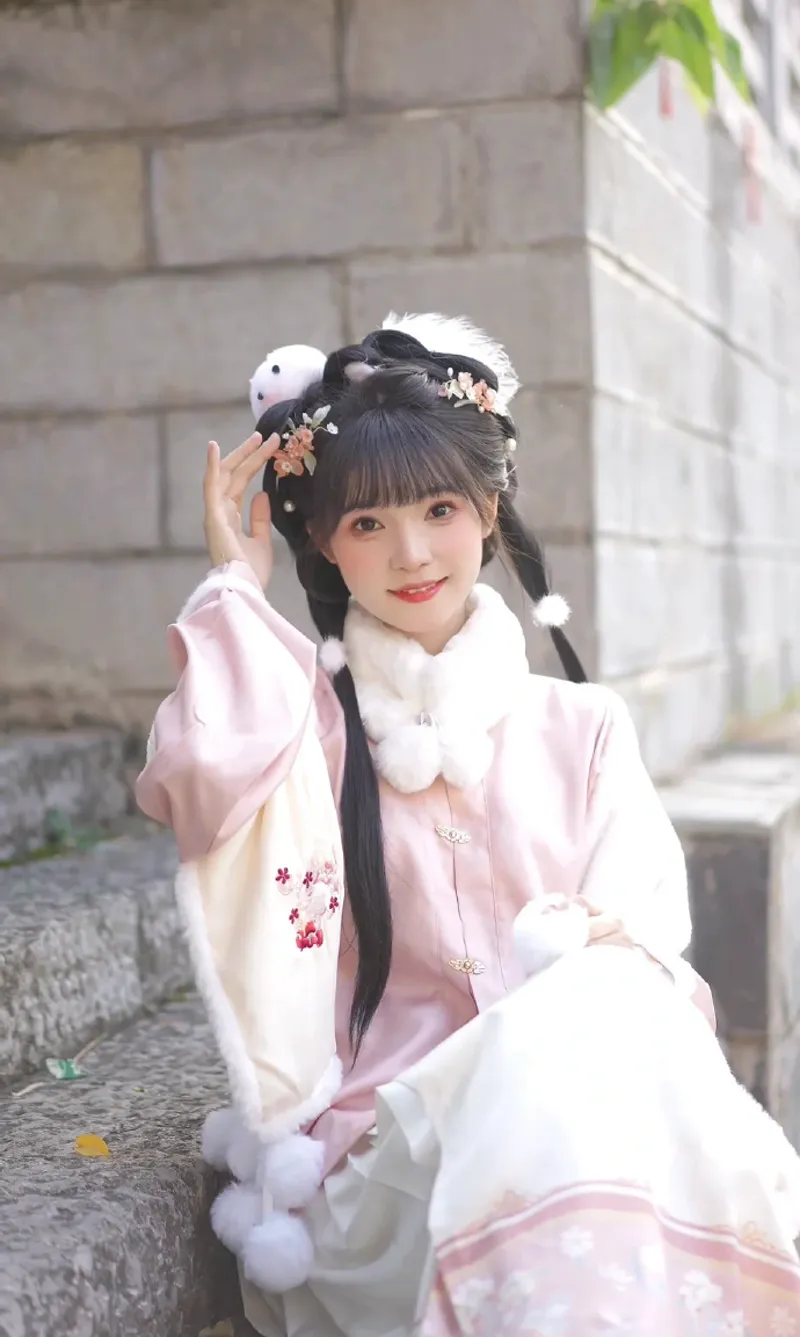日韩三级内容适合观看吗？选择指南怎么玩？手机版教程