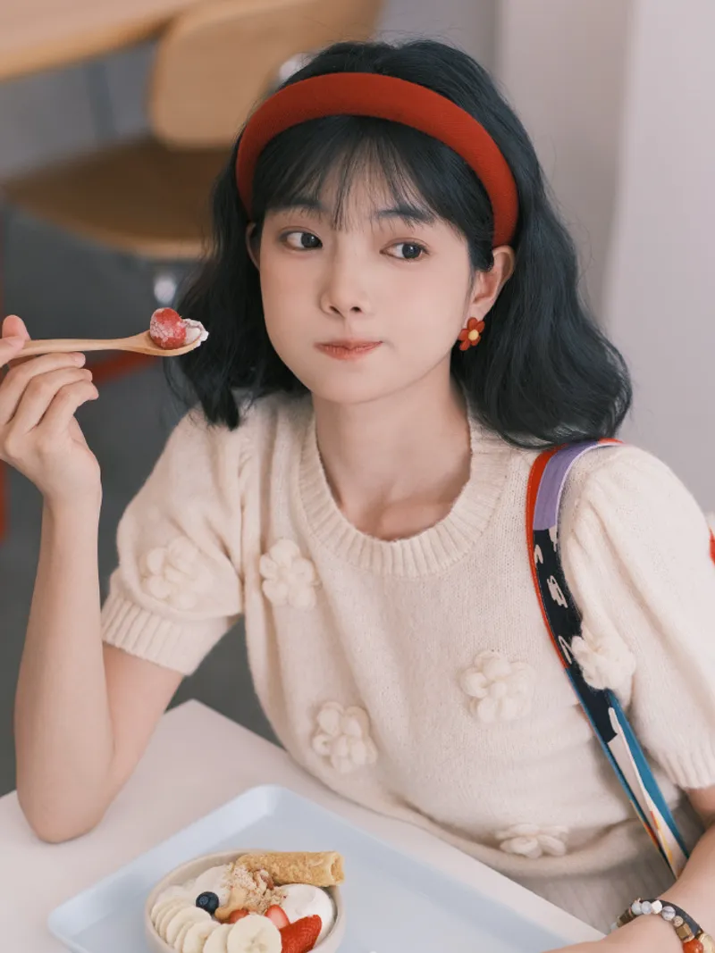午后松花江上汤芳：光线与江面摄影游戏最新版本介绍
