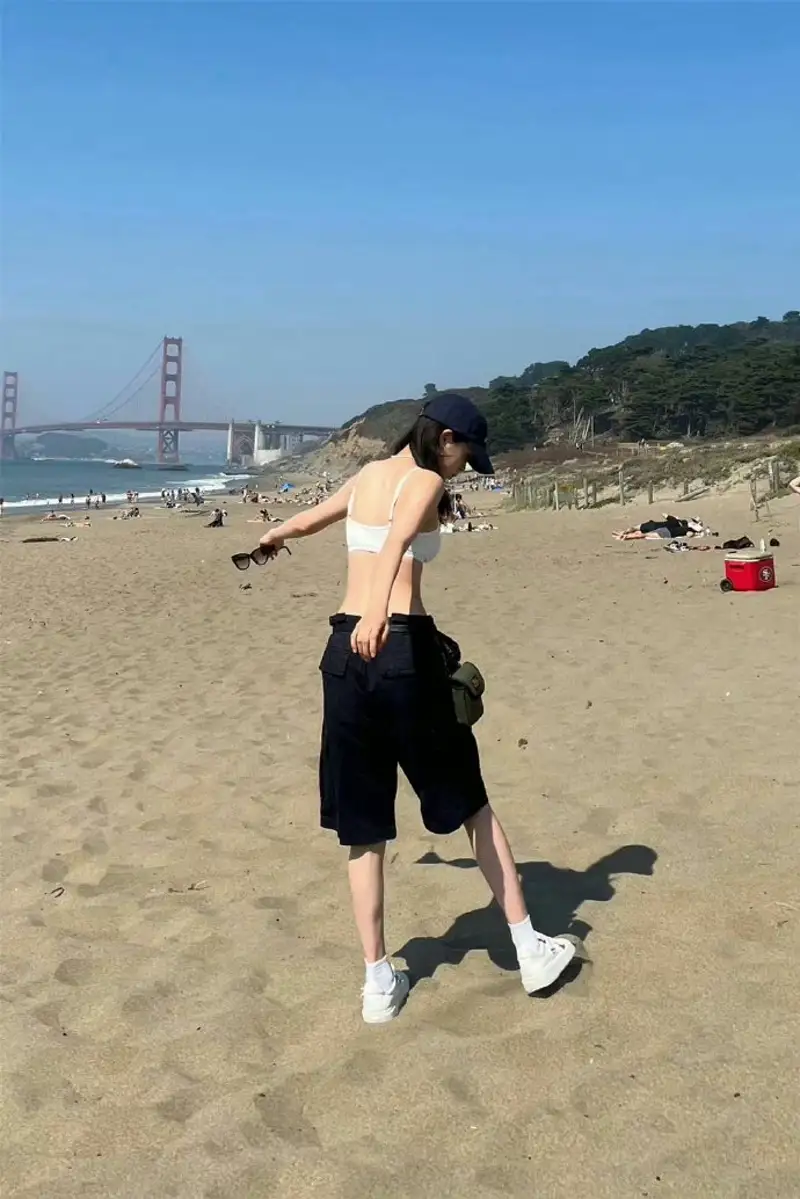 男生女生一起搓搓搓：动作含义与语境解析官方正版