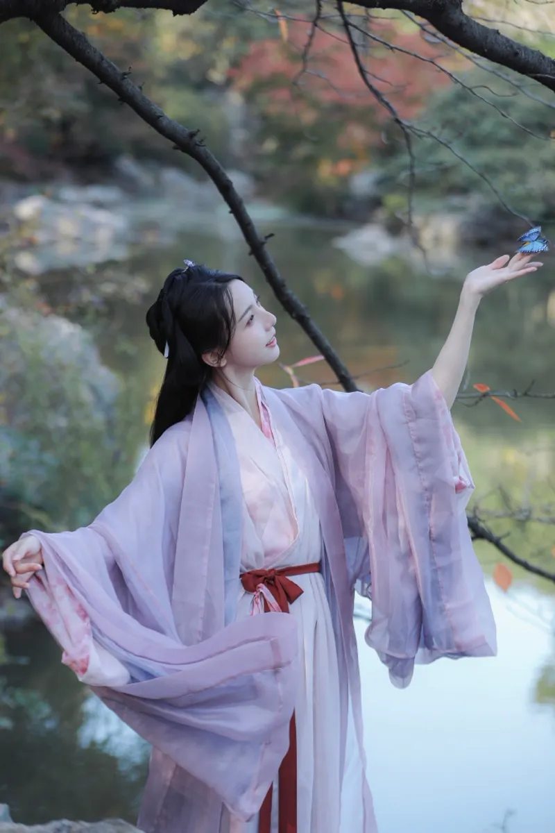 花火腿法娴熟脚法精湛：意思、功能与适用怎么玩下载