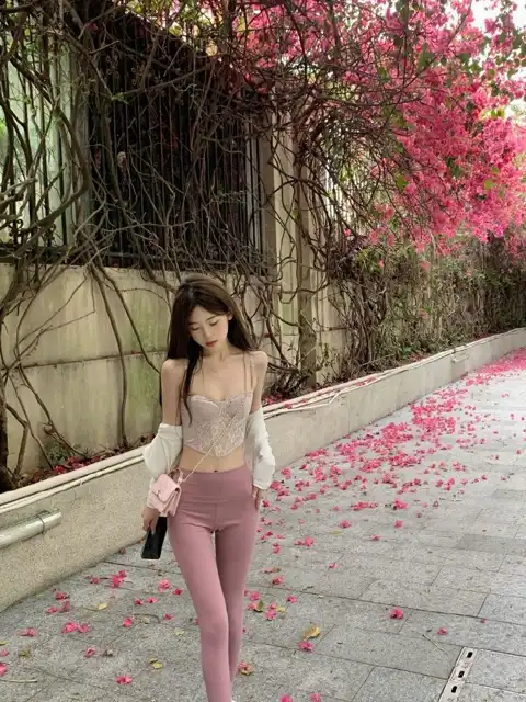 免费张柏芝个人资料出道写真游戏下载 截图1