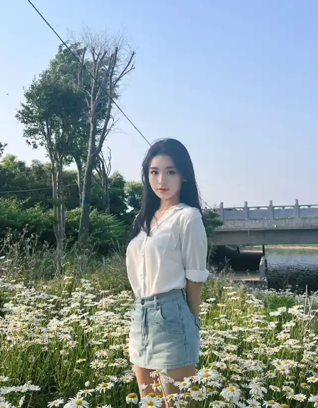 热门美女吃78出处及官方版下载2026说明下载 截图2