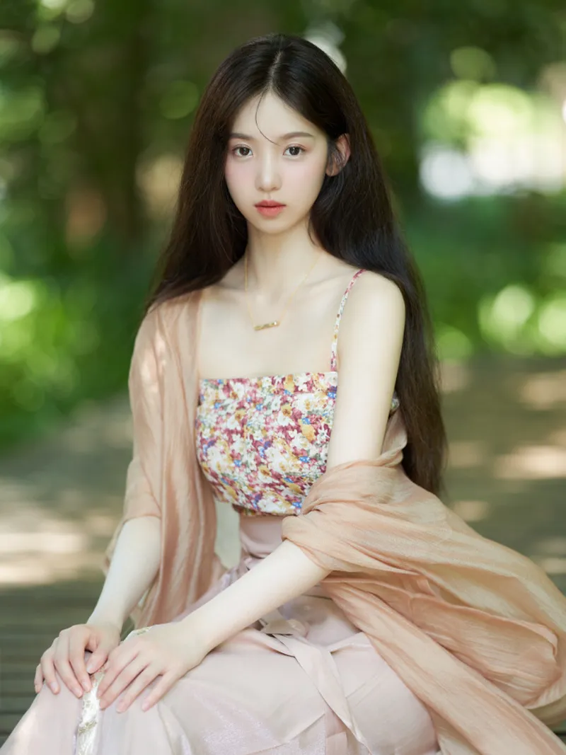 老狼仙踪林婚纱摄影：打造专属森林婚照下载安装教程 截图2