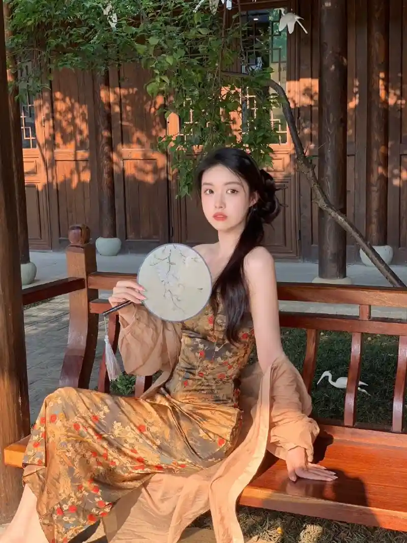 老狼仙踪林婚纱摄影：打造专属森林婚照手机下载下载 截图2