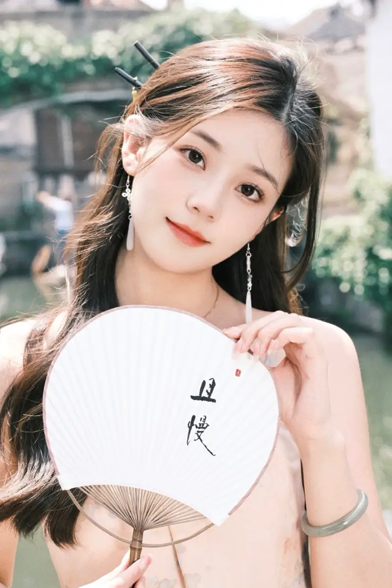 2026年王者荣耀女角色立绘遮挡小爱心含义无限金币推荐 截图2