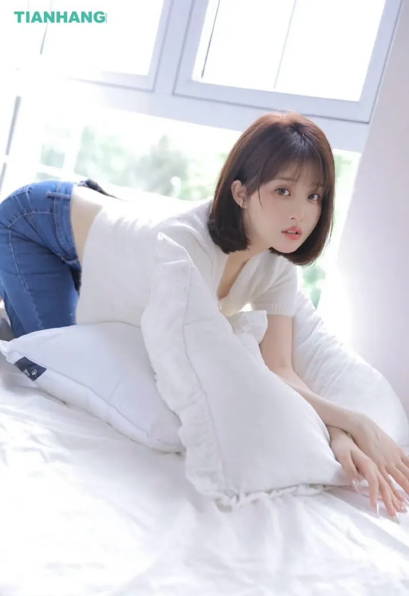 免费女性全捰写真图集光影构图欣赏破解版