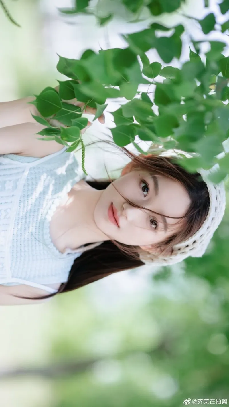 裸体女人：浴室影像与艺术表达中的自然身体无敌版