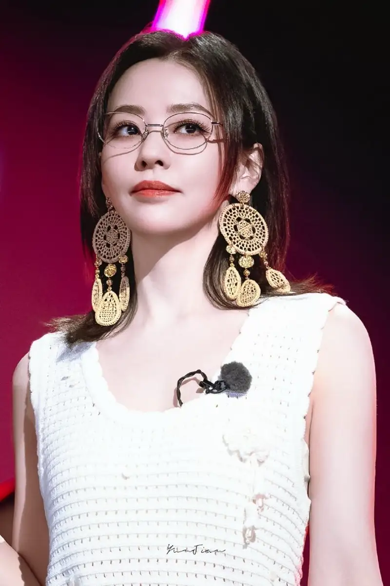 图书馆女友小说讲了什么_人物关系与看点下载地址