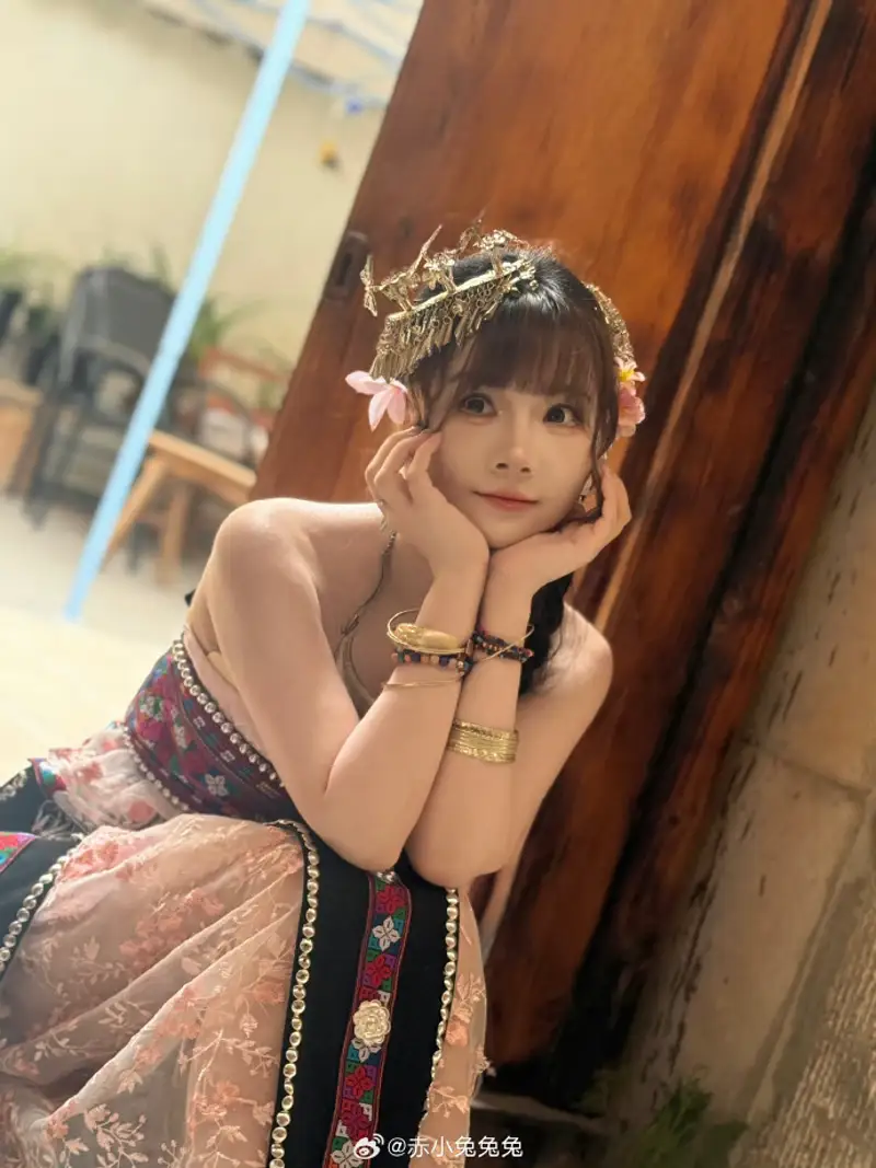 一代女皇绝版：金佩珊歌声里的武则天气度怎么玩？下载安装教程