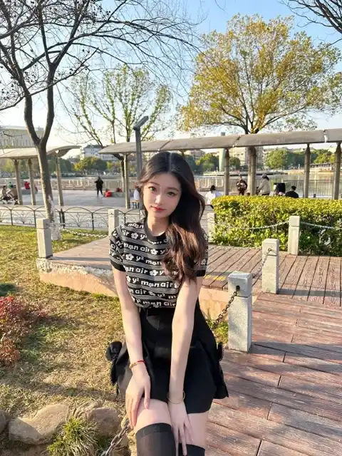 鸭脖草莓丝瓜视频下载v1.94无限金币 截图2