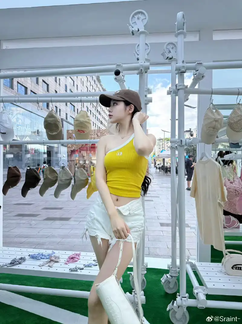 免费姐姐用脚帮你打枪2026版下载怎么玩
