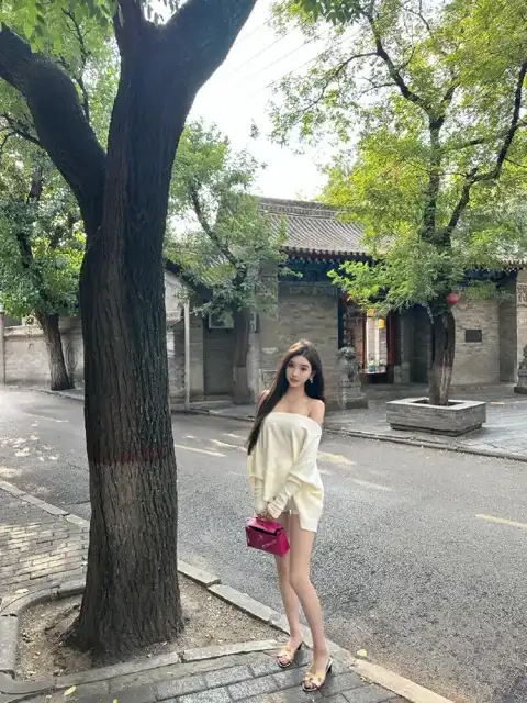 丰满的岳愉情是什么作品？人物叙事解析怎么玩？怎么玩教程 截图3