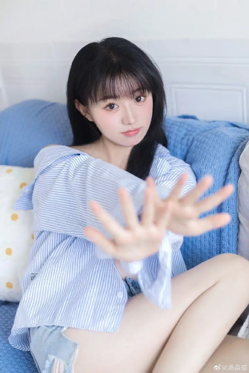 免费二次元人物桶：动漫角色与作品分类电脑版