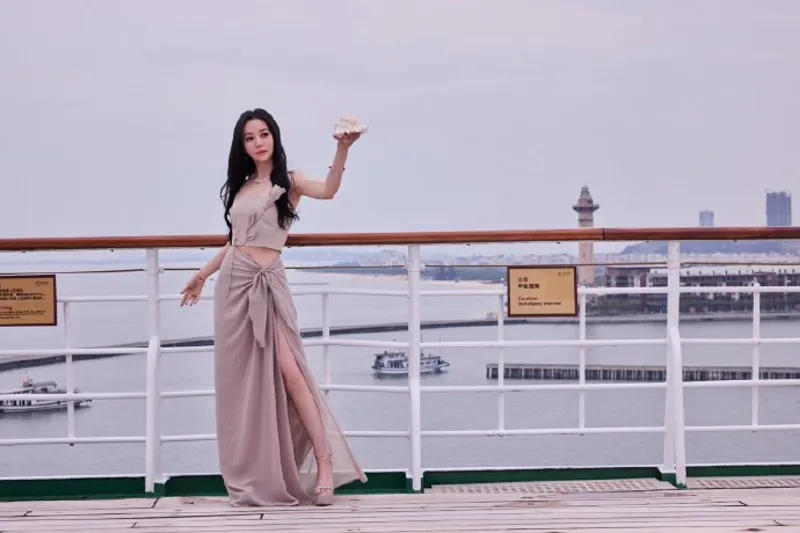 出差怎么联系妹妹电话游戏下载_悬疑解谜修改版攻略大全 截图3