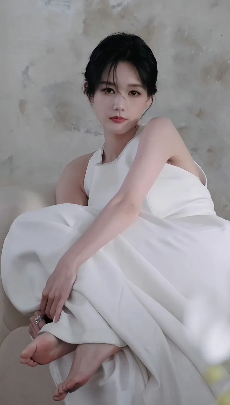 破解大胆人体艺术创作图集：光影构图审美游戏内购破解