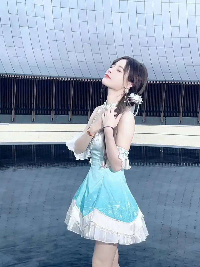 免费《强处破女HD》片名违规争议与语境攻略
