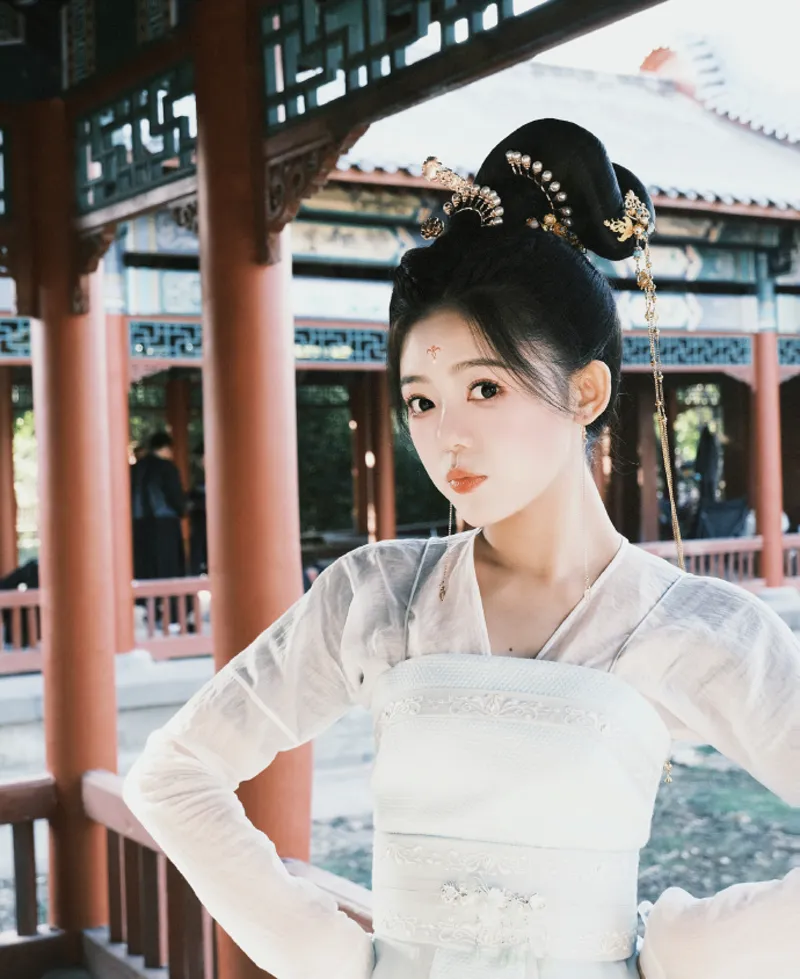 女人和公豬内谢:乡土暗面里的绝境求生记破解版