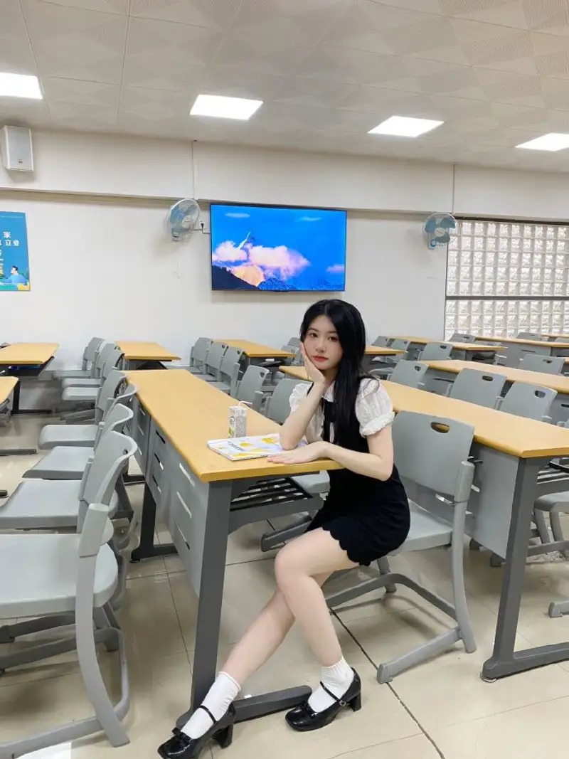 精品专门聊骚app终极手册游戏下载下载 截图2