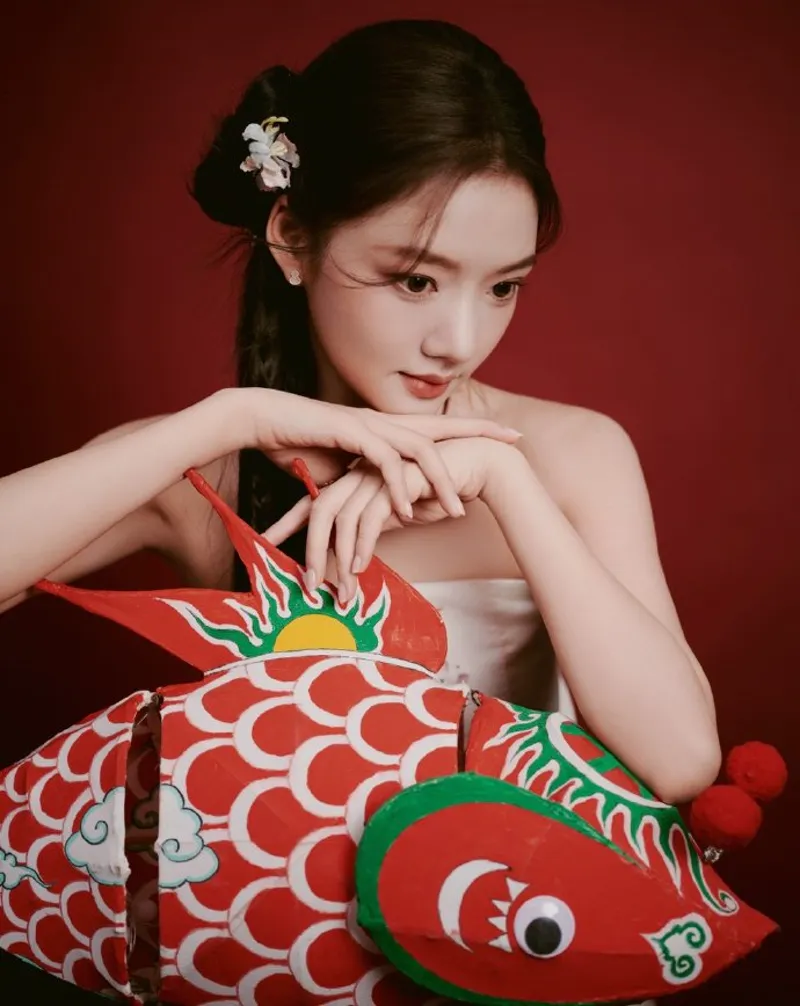 新游欧美人体艺术摄影：从身体观念到光影表达手机下载 截图1