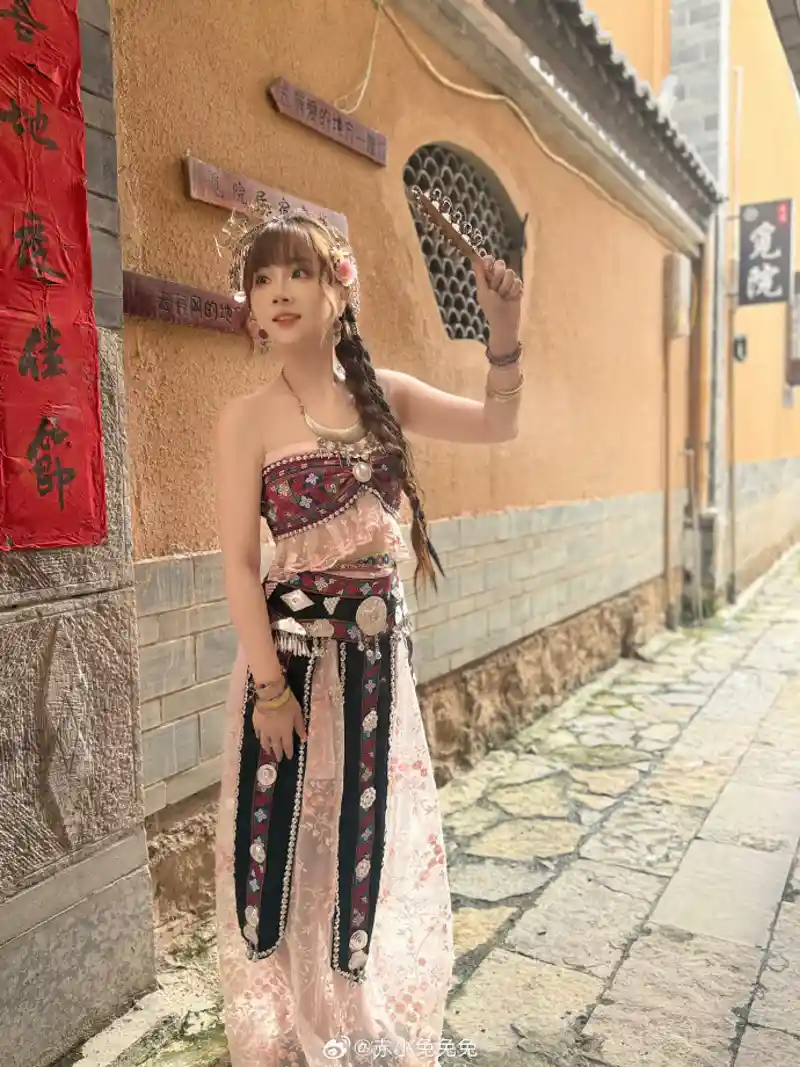 人气校园春色在线阅读：校园故事春日指南中文版