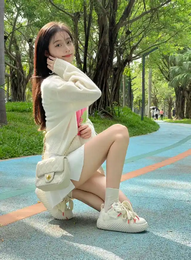 貂蝉的浮殇小说在线阅读与TXT下载怎么玩？无限资源教程 截图2