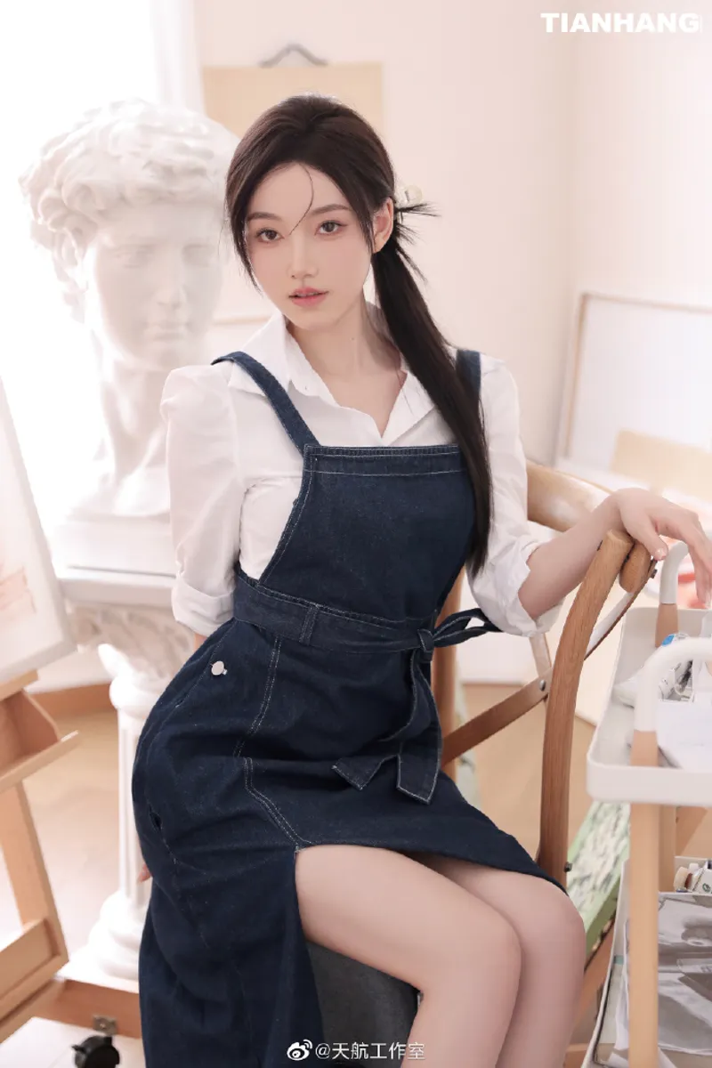 无广告裸体艺术日系美女写真图集下载免安装 截图3