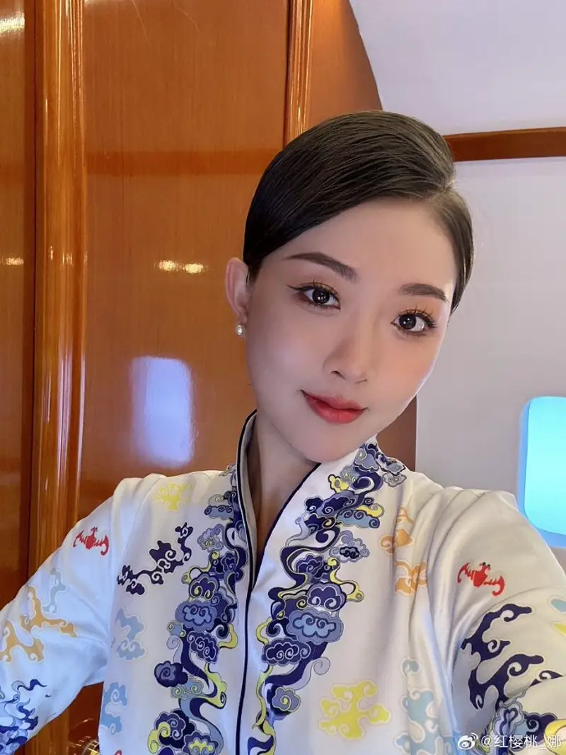 濑亚美莉 v9.53 游戏下载怎么玩？无限金币教程 截图1