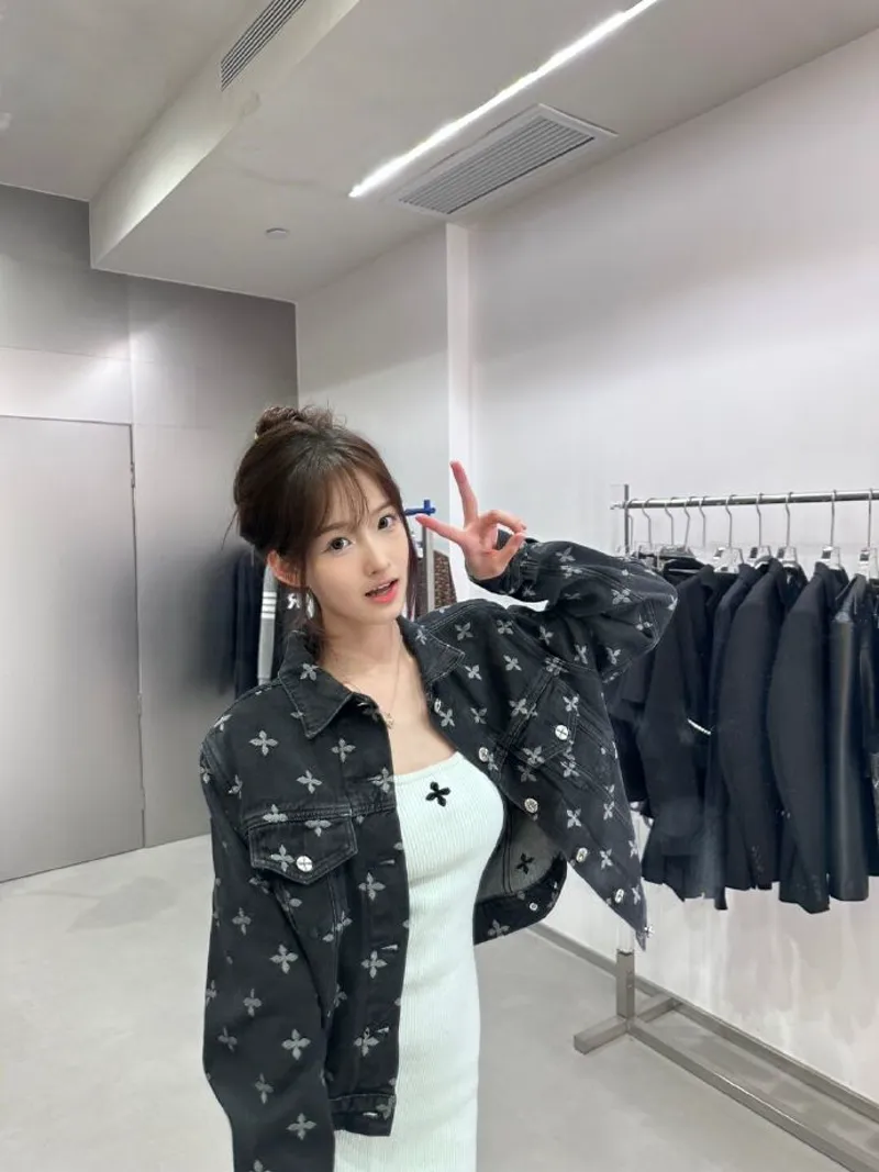 免费父亲女儿山洞避雨：父爱如山玩法介绍