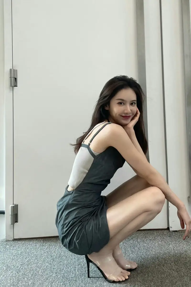 英语老师的小兔子又软又好吃图片怎么玩？免费安装教程 截图2