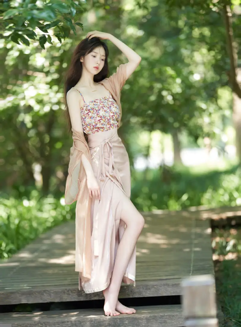 丁香婷婷五月是什么意思？词语与语境解析怎么玩？绿色版教程
