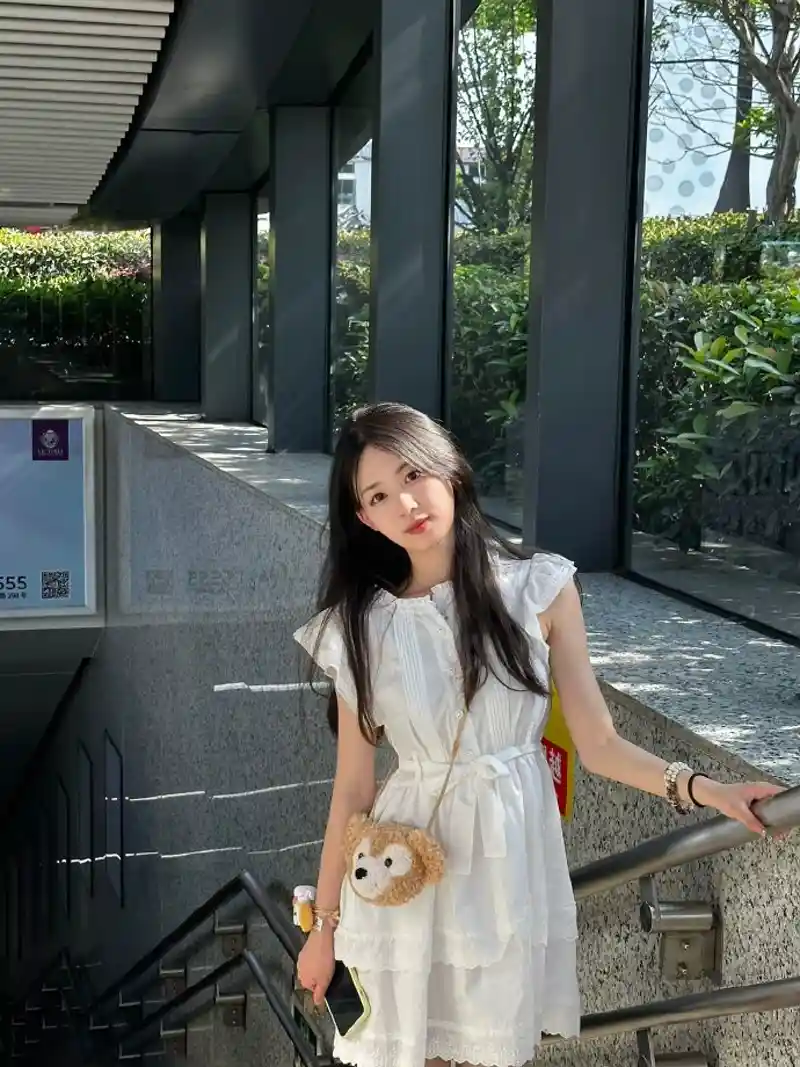 宁波微信扫码约妹下载_沉浸式社交模拟怎么玩？新手教程教程 截图1
