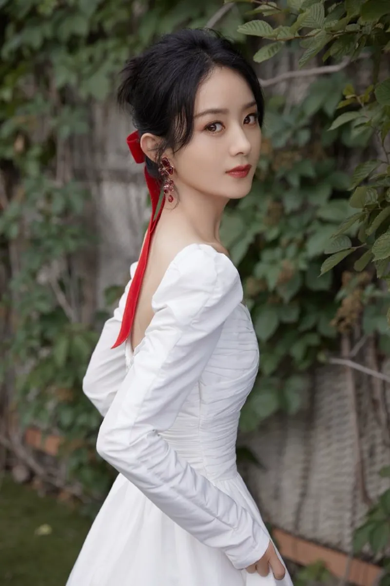 娜娜新剧《老师4》什么时候出?同名游戏最新版本介绍 截图1