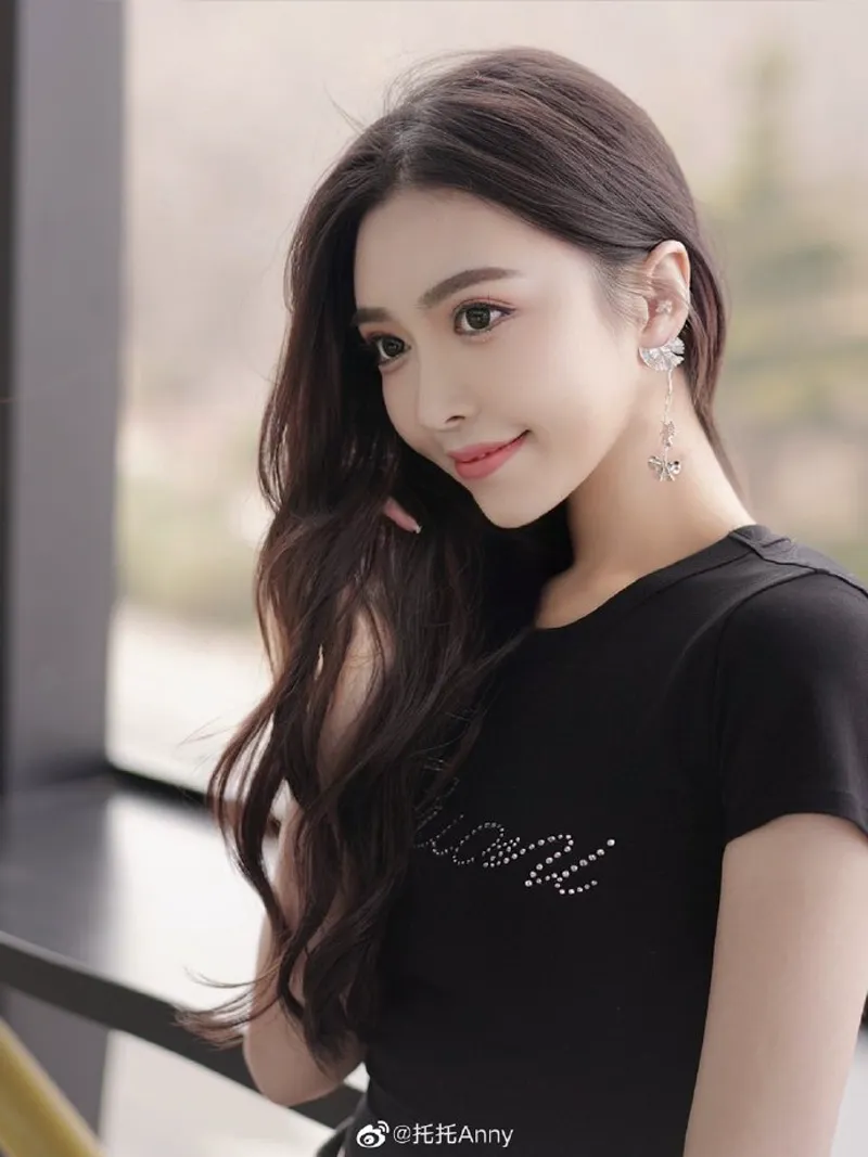 免费老狼仙踪林婚纱摄影：打造专属森林婚照攻略